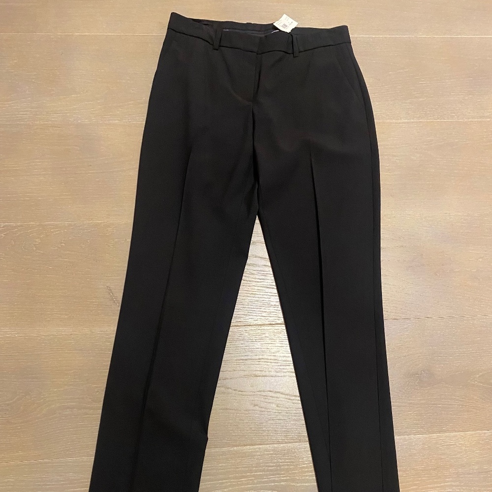 THEORY black dress pant in size 4